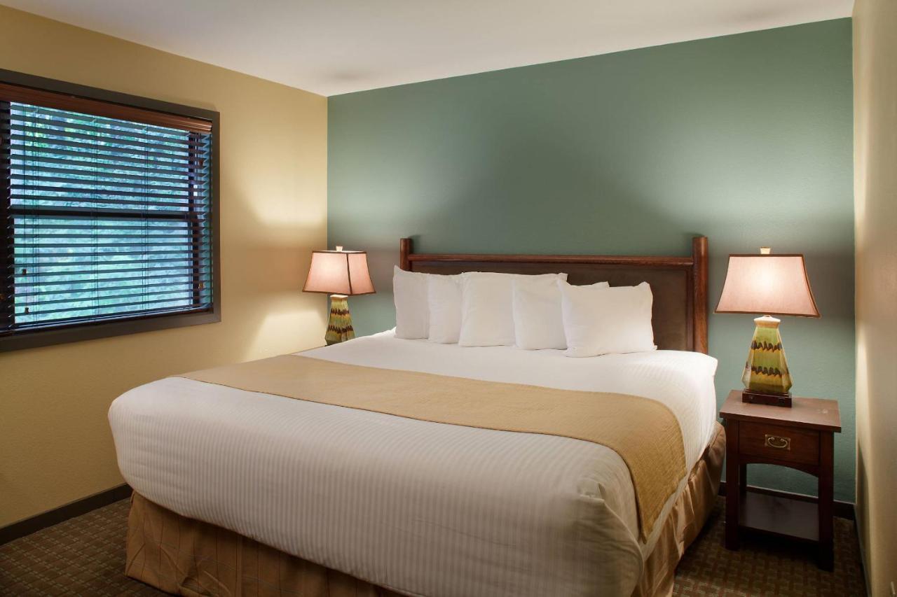 Bluegreen Vacations Christmas Mountain Village, An Ascend Resort Wisconsin Dells Exterior foto