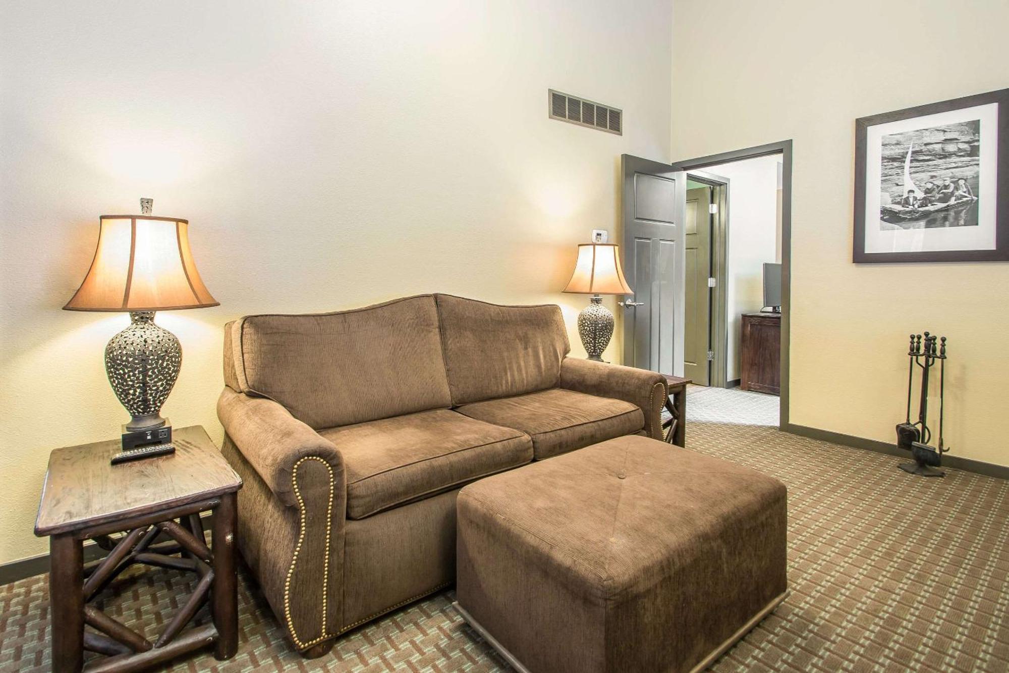 Bluegreen Vacations Christmas Mountain Village, An Ascend Resort Wisconsin Dells Exterior foto