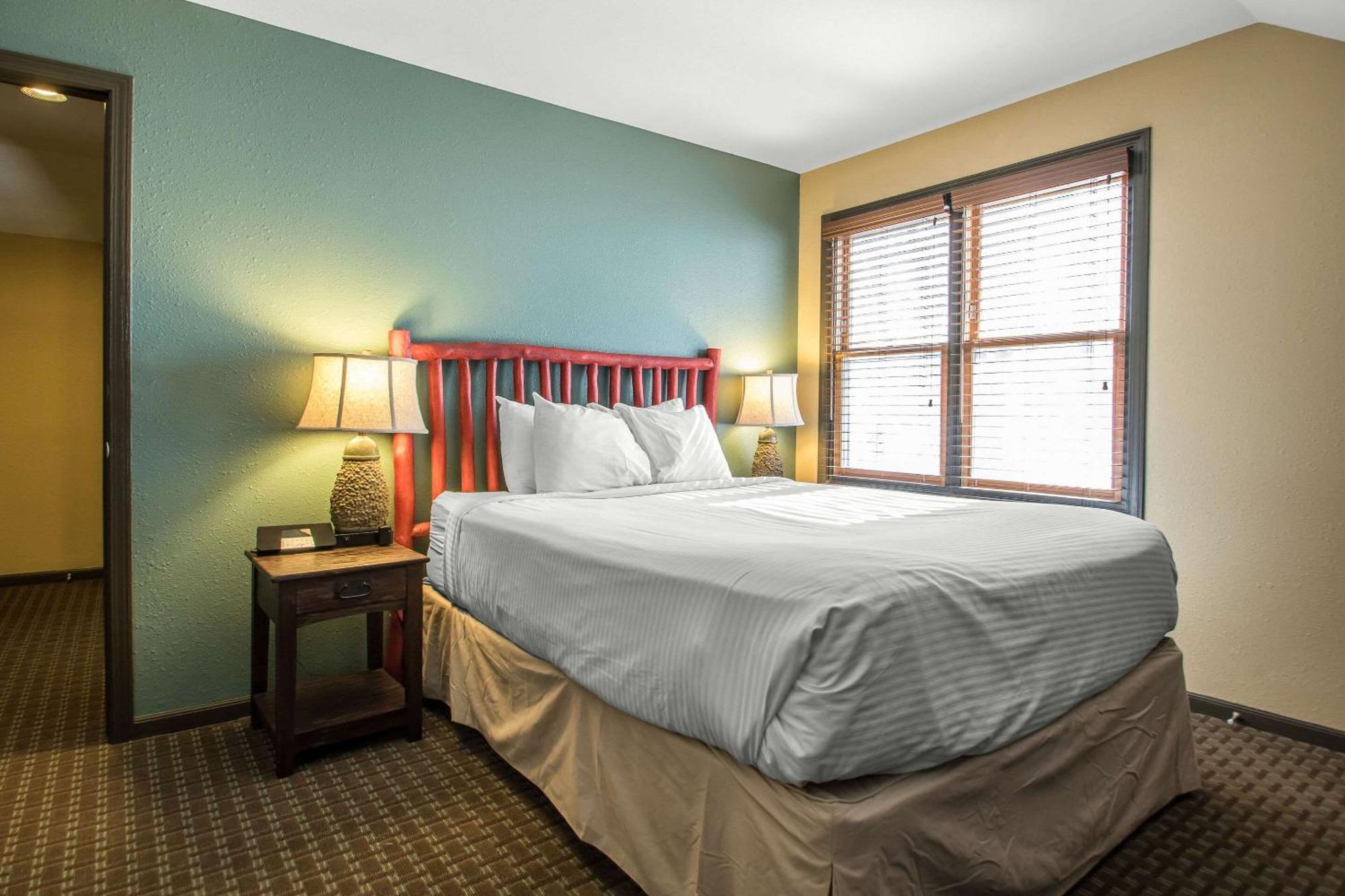 Bluegreen Vacations Christmas Mountain Village, An Ascend Resort Wisconsin Dells Exterior foto