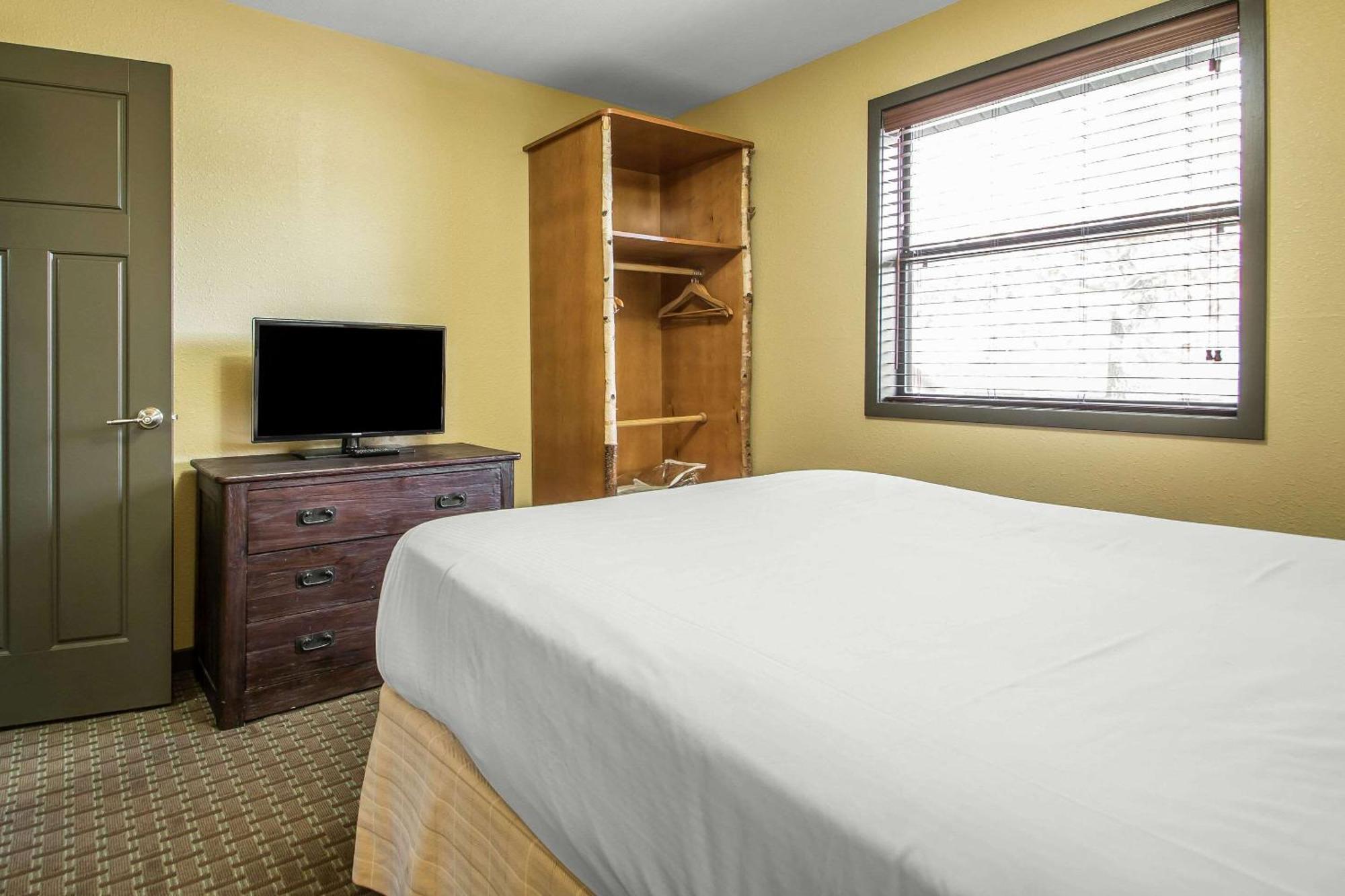 Bluegreen Vacations Christmas Mountain Village, An Ascend Resort Wisconsin Dells Exterior foto