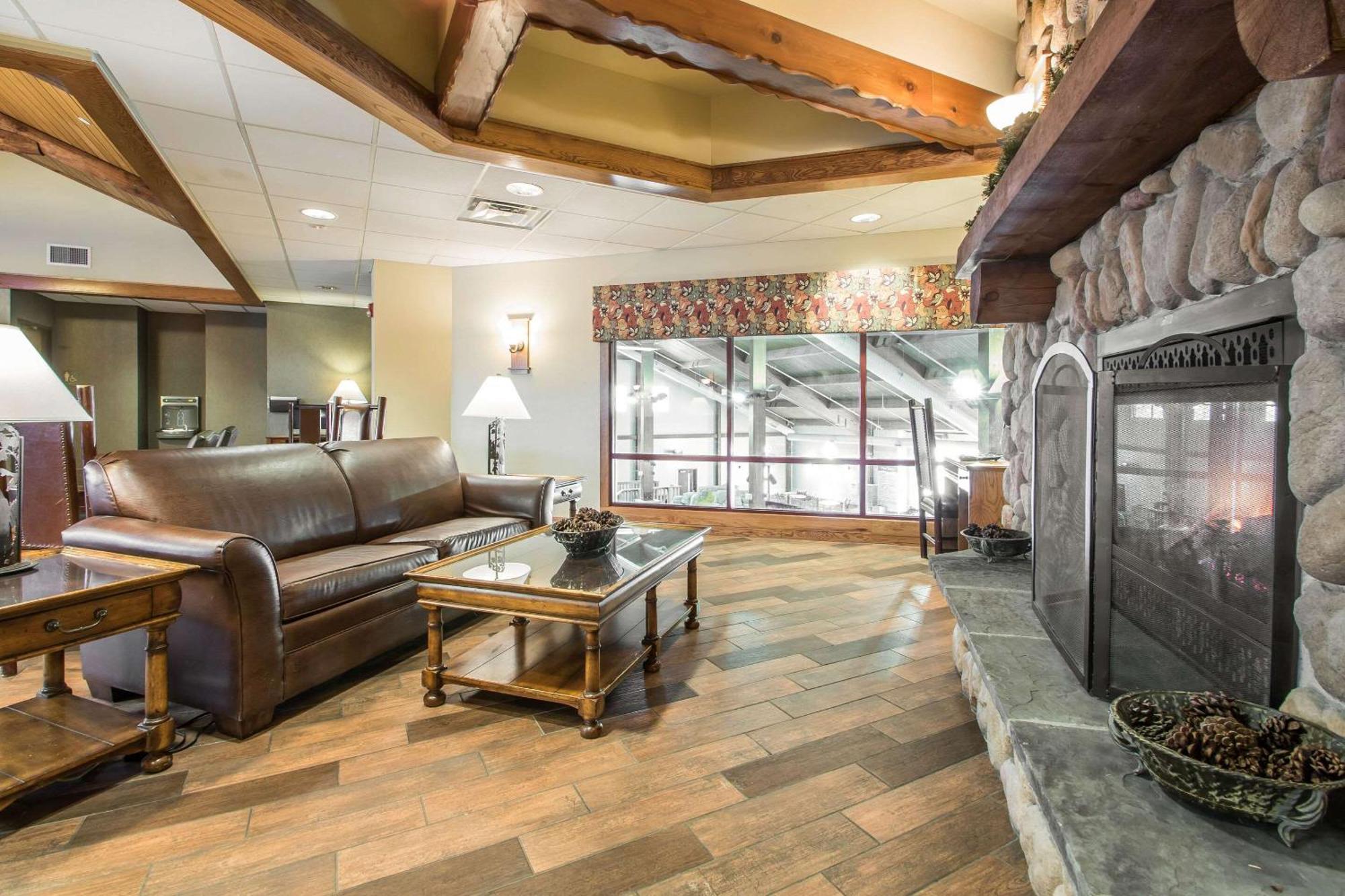 Bluegreen Vacations Christmas Mountain Village, An Ascend Resort Wisconsin Dells Exterior foto